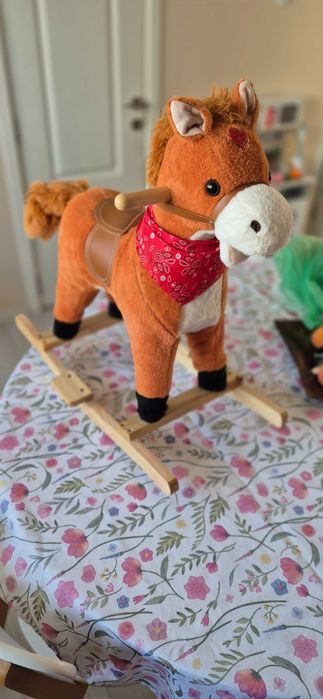 Люлеeщо детско конче