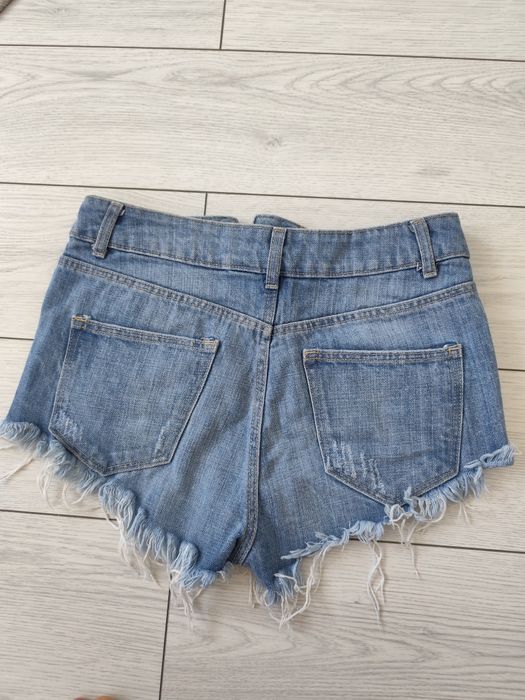 Pantaloni scurți H&M