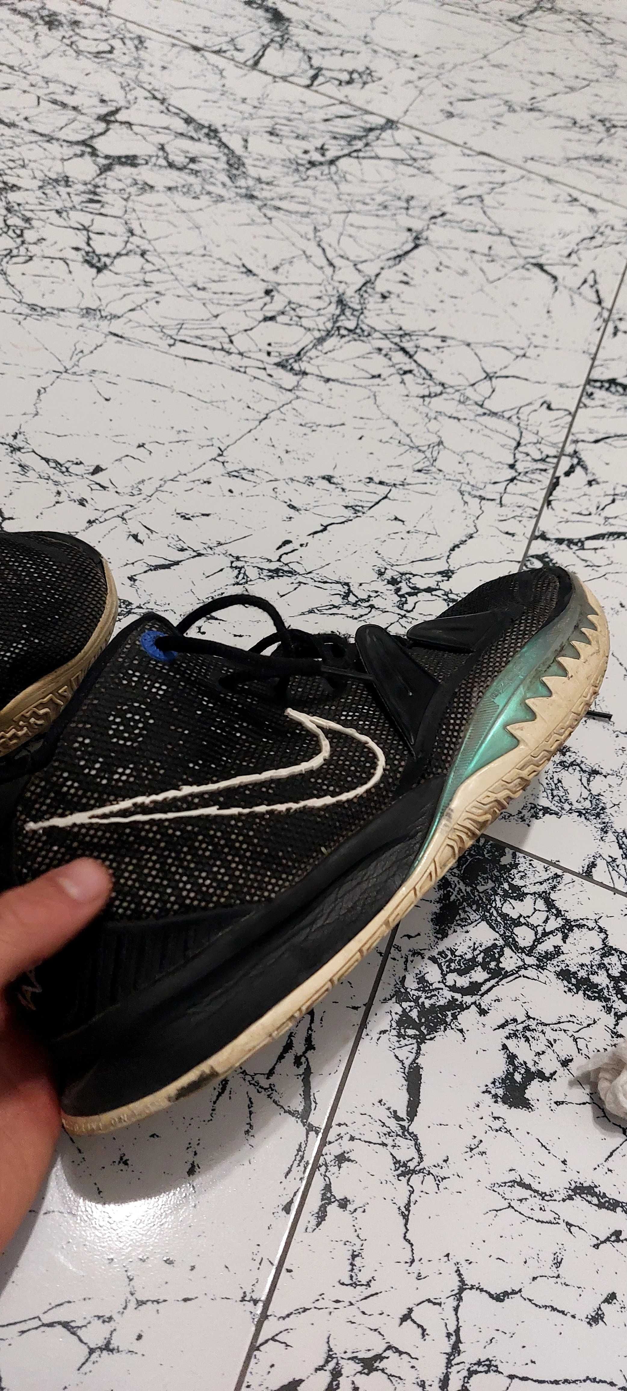 Баскетболни обувки Kyrie 7 45ти номер