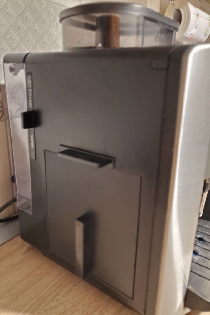 Espressor automat Krups  EA 8050