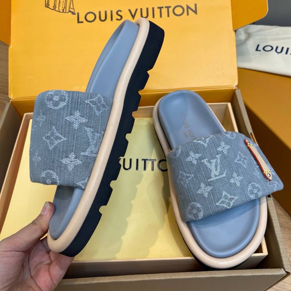 Papuci Louis Vuitton