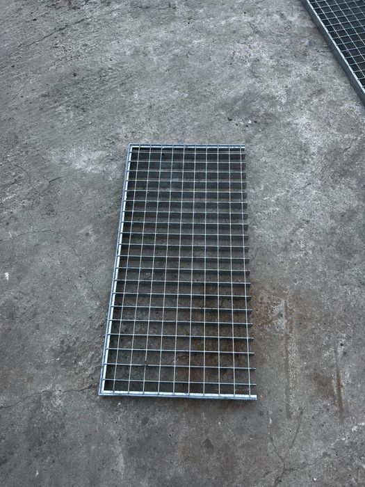Gratare zincate metalice