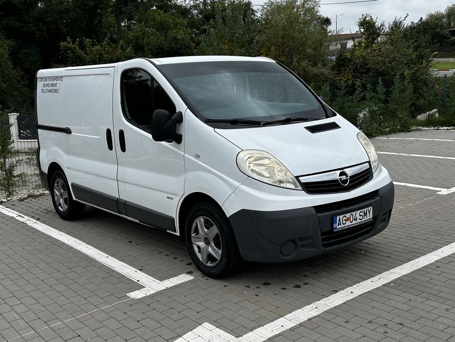 Opel Vivaro 2.0 CDTI 2011