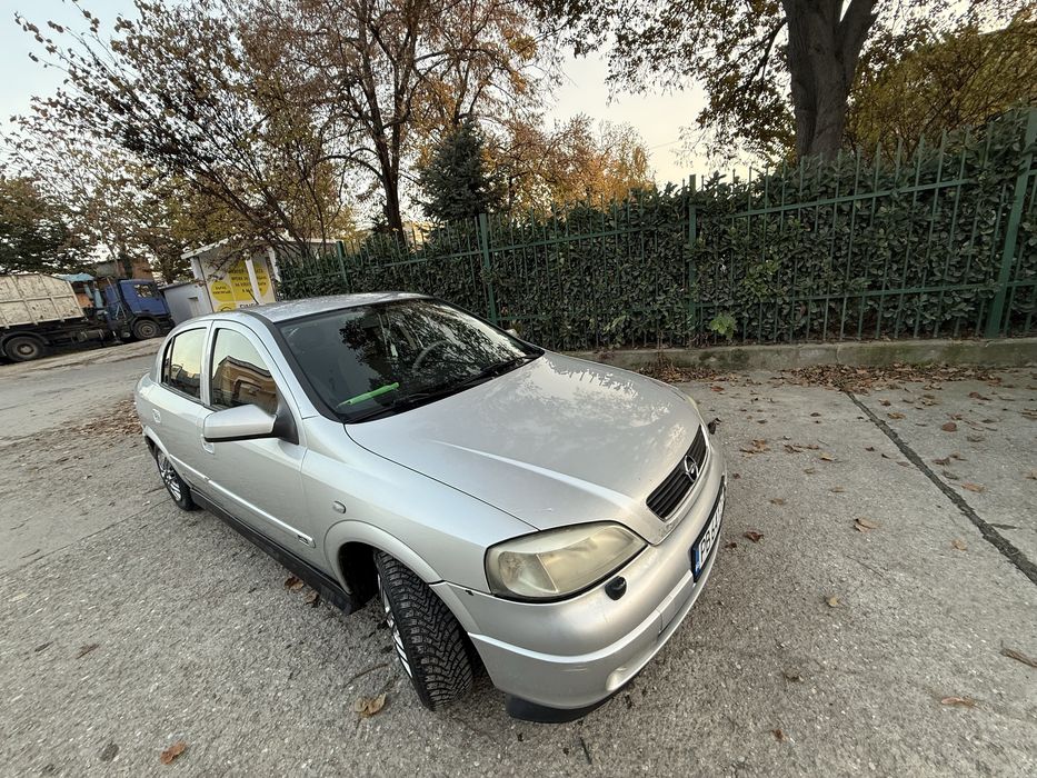 Опел Астра 1.6/84кс