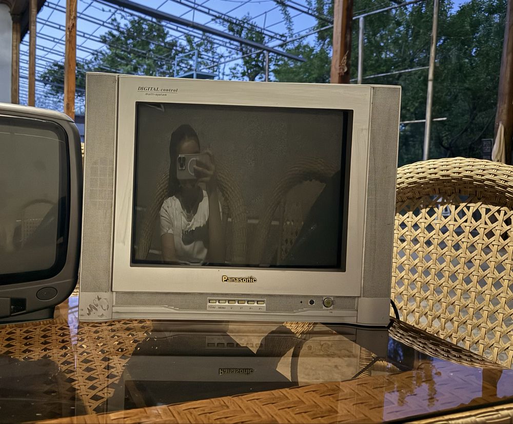 Televizor 2 ta ajoyib narhda