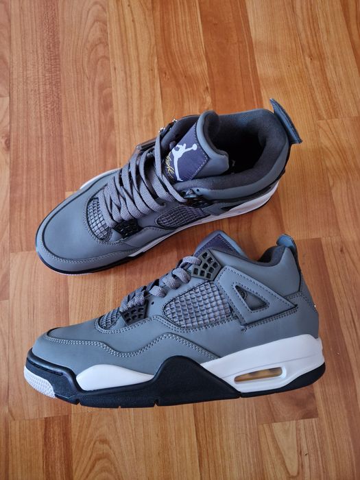 Adidași Jordan patru