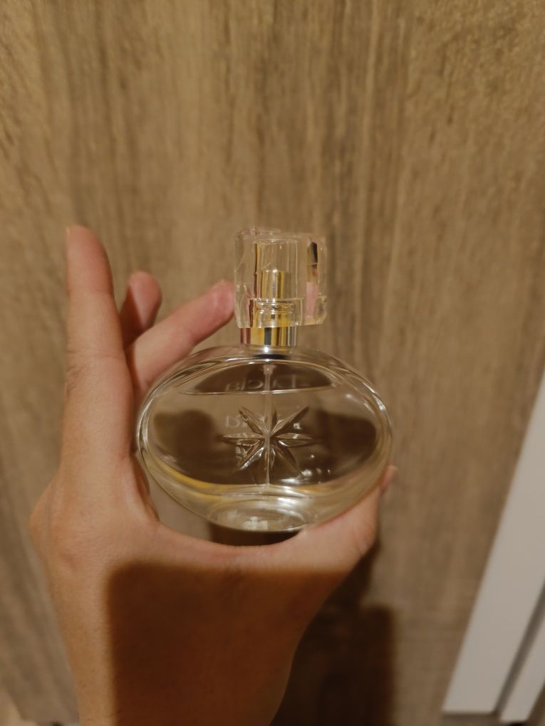 Тоалетна вода Lucia/ Oriflame