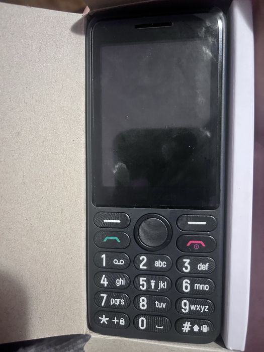 Продавам TCL 4042S