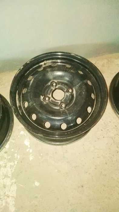 Продаю диски на Джентру 15 размер