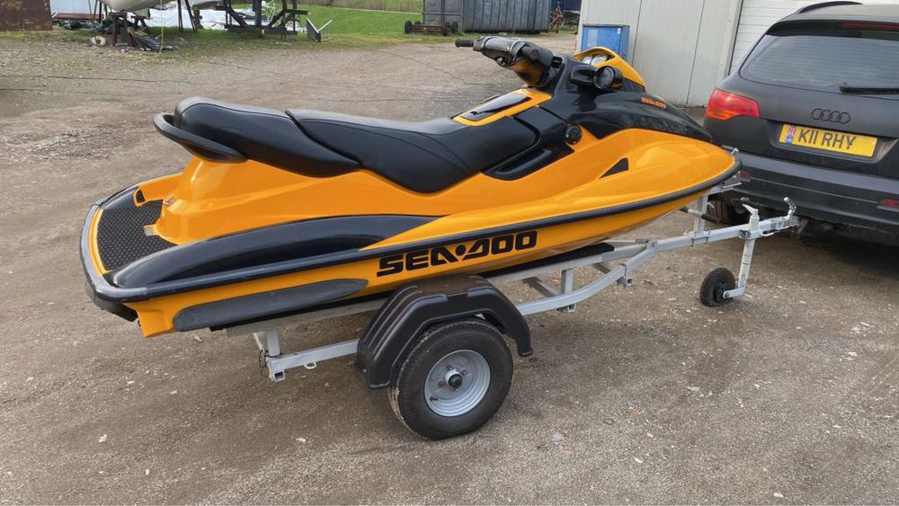 ski jet an 2000 adus din germania recent se vinde cu tot cu peridoc