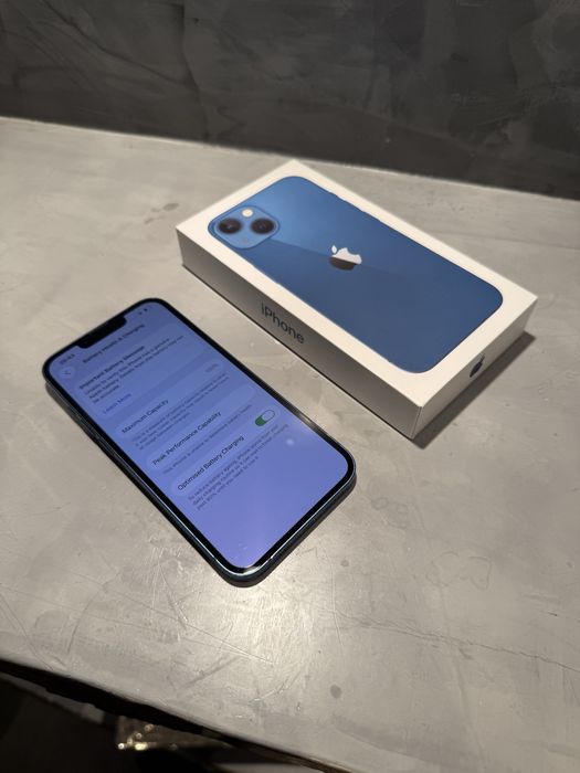 100% батерия! ПЕРФЕКТЕН Iphone 13 128 GB Blue