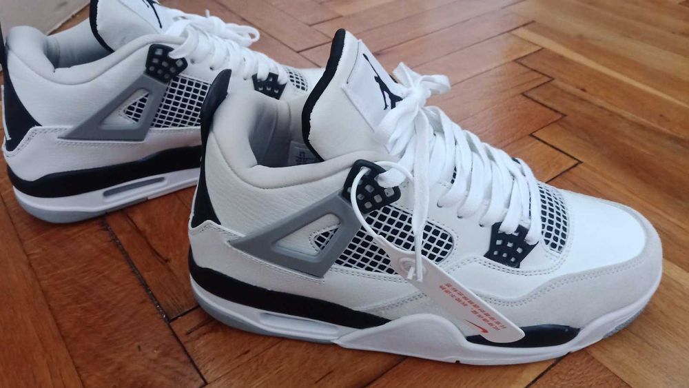 Маратонки НОВИ! Джордан 4