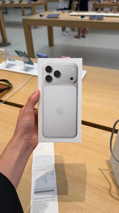 iPhone 17 Pro Max 256GB Silver