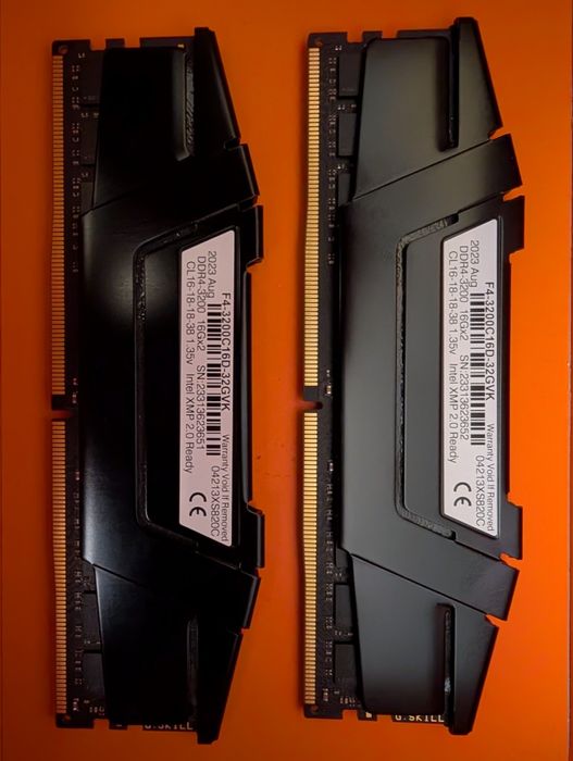 32GB (2x16GB) DDR4 RAM памет: G.Skill Ripjaws V, DDR4-3200 CL16