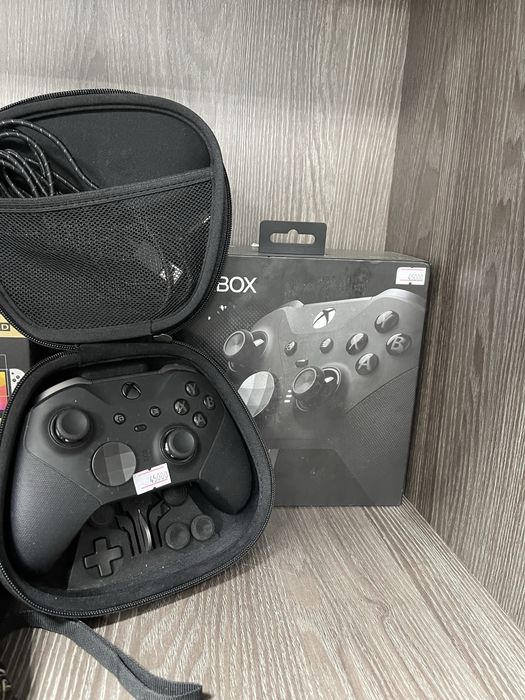 Xbox Elite Controller Series 2 в идеальном состоянии
