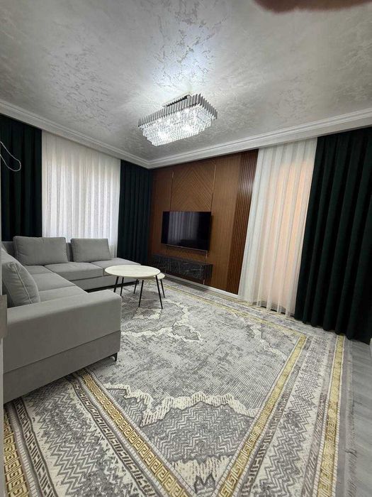 Сдается квартира на Мирзо Улугбеке 2/2/5  ор-р метро БИЙ