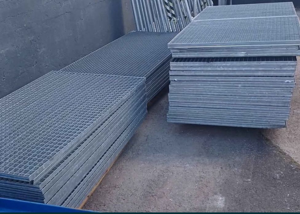 Trepte zincate galvanizate