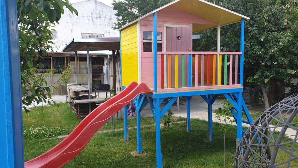 Casute de joaca (din lemn) pt copii