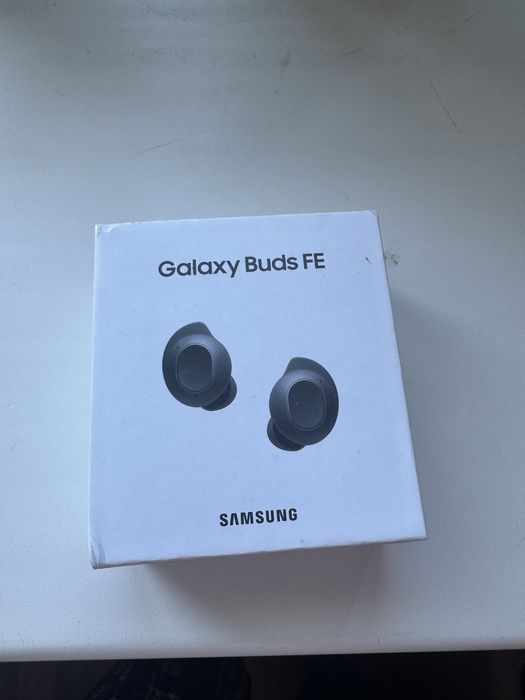 Беспроводные наушники Samsung