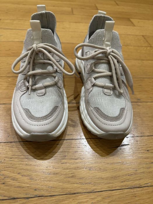 Дамски спортни кецове