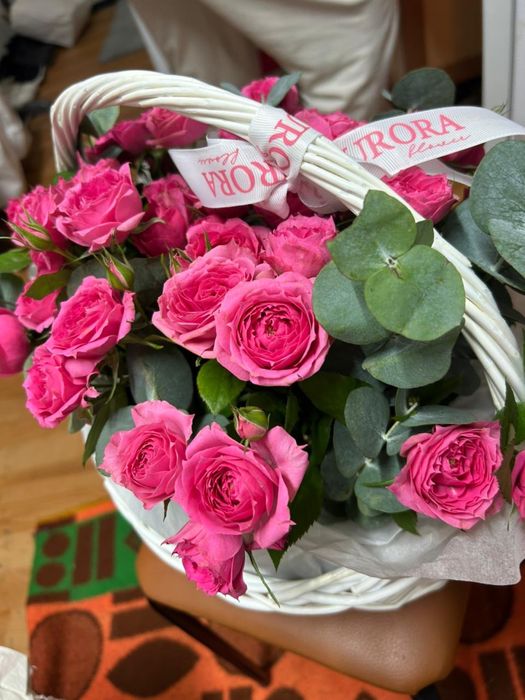 Корзина цветов + Pinto подарок