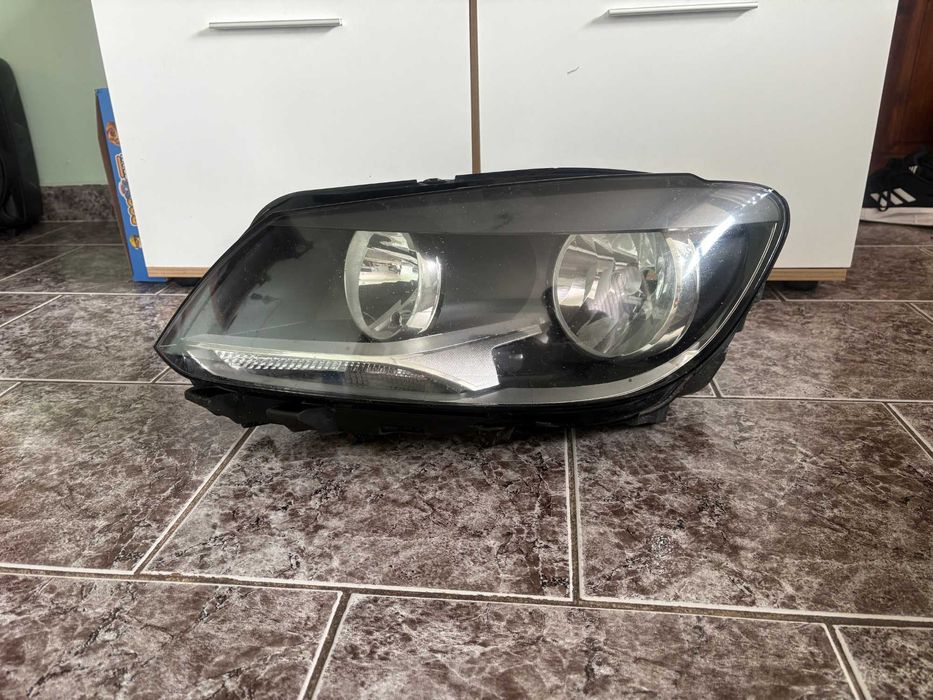 Ляв фар за VW Touran / Туаран 2012