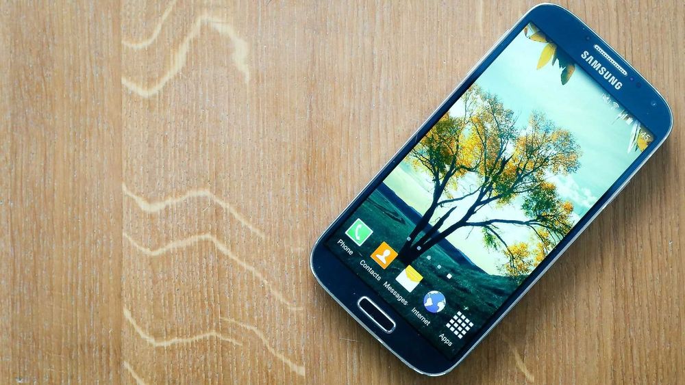 vand telefon samsung S4
