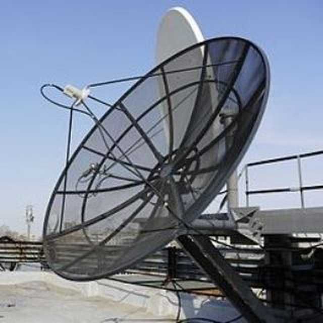 Sputnik antenna urnatamiz