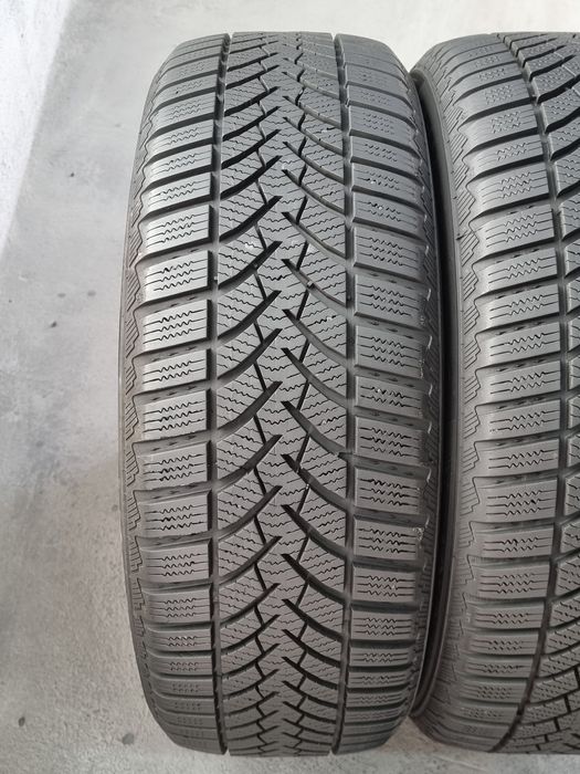 195/55/15 Semperit 2Броя: 150лв 8мм