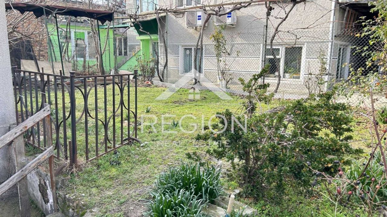 Дава се под наем Къща в Варна, Трошево - 50 кв.м за 408 € - Снимка #13