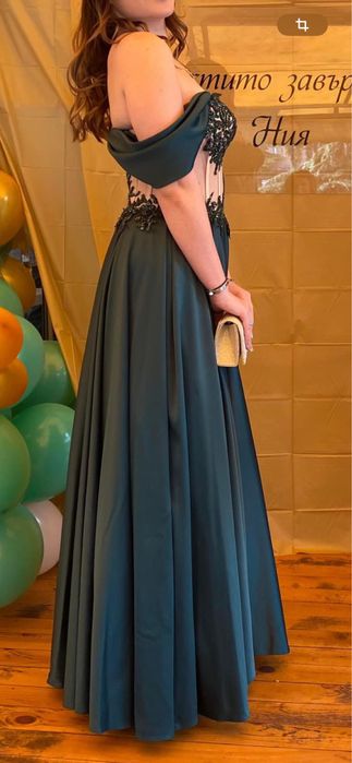 Абитуриентска рокля