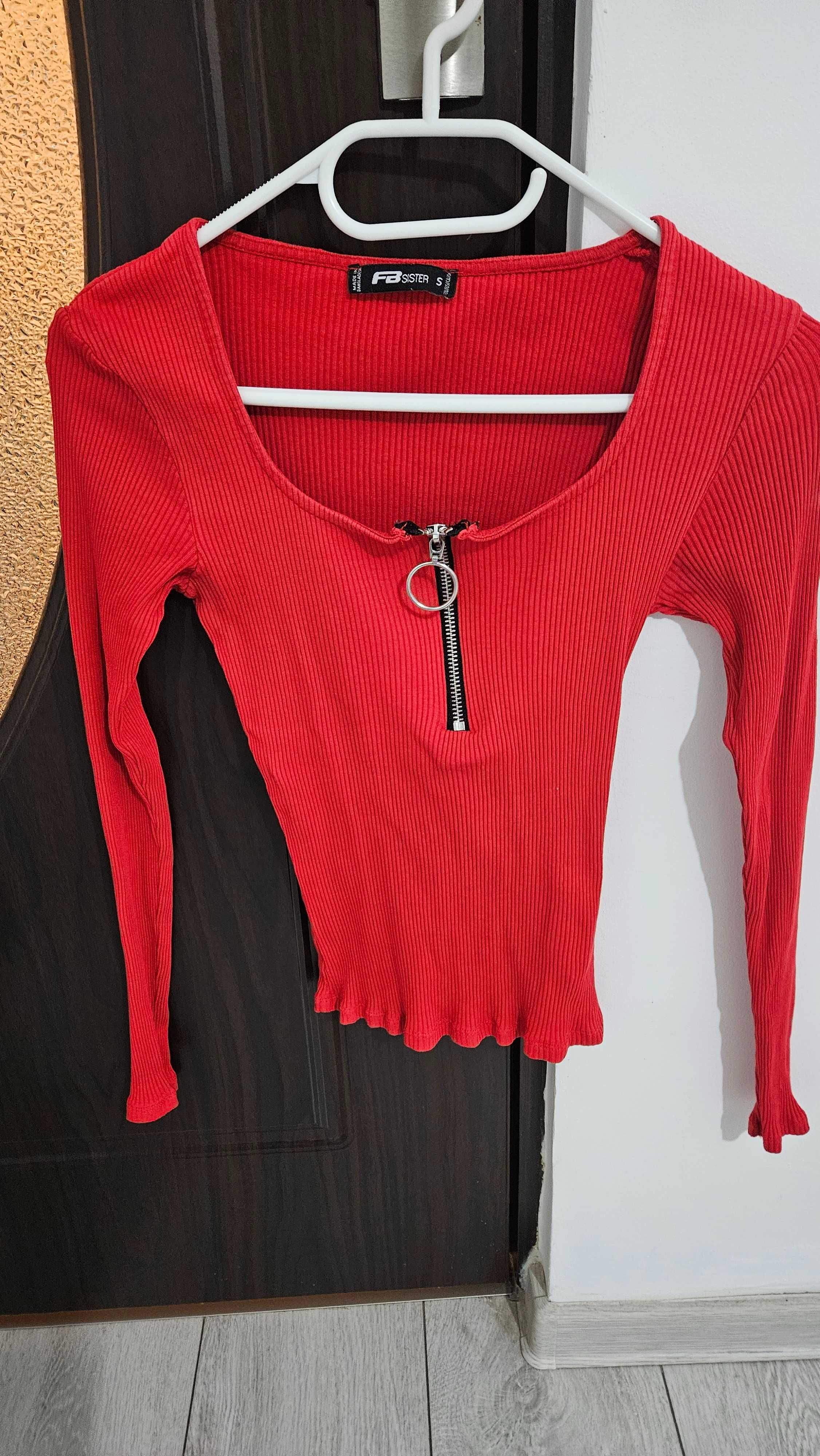 Bluza rosie, marime S