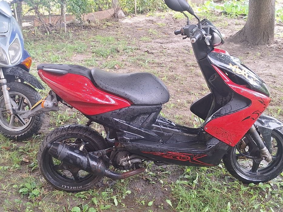 Scuter yamha aerox