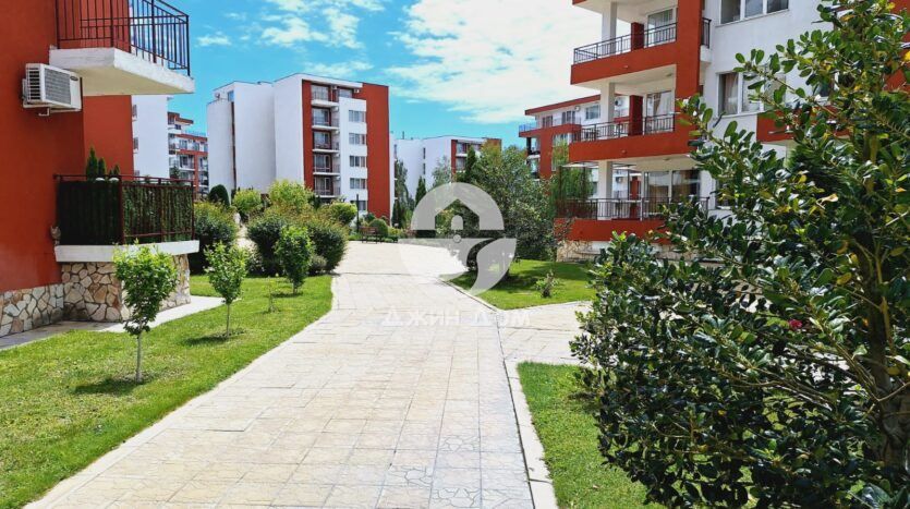 Продава се Двустаен апартамент в к.к. Елените - 75 кв.м за 972 €/кв.м - Снимка #8