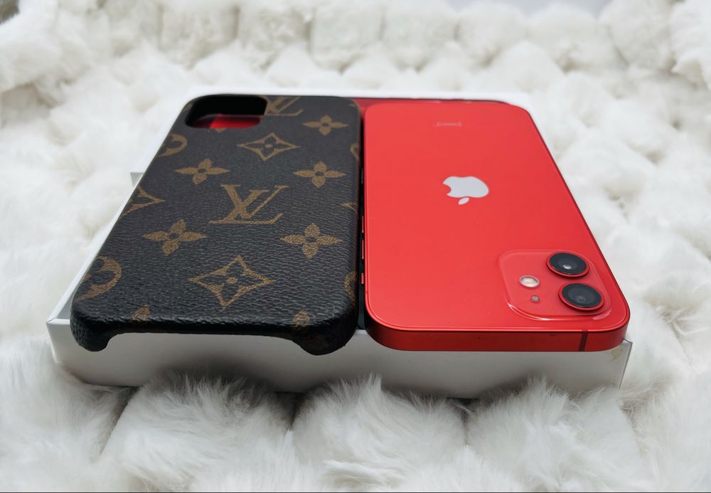 Vând / Schimb IPhone 12 Roșu 128 GB Impecabil