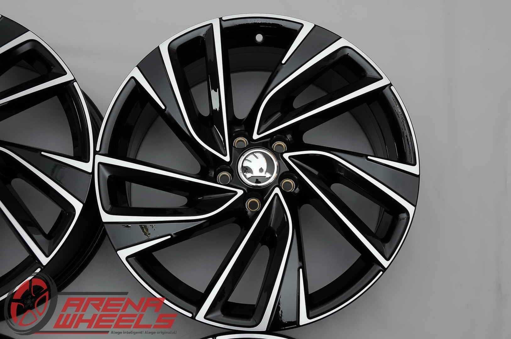 Jante Noi 19 inch Originale Skoda Karoq Kodiaq Superb Octavia Yeti R19