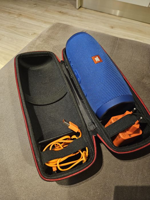 Bluethooth колонка JBL charge 3