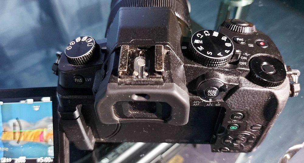 Panasonic Lumix G85 + Lumix 12-60 mm f:2,8-4