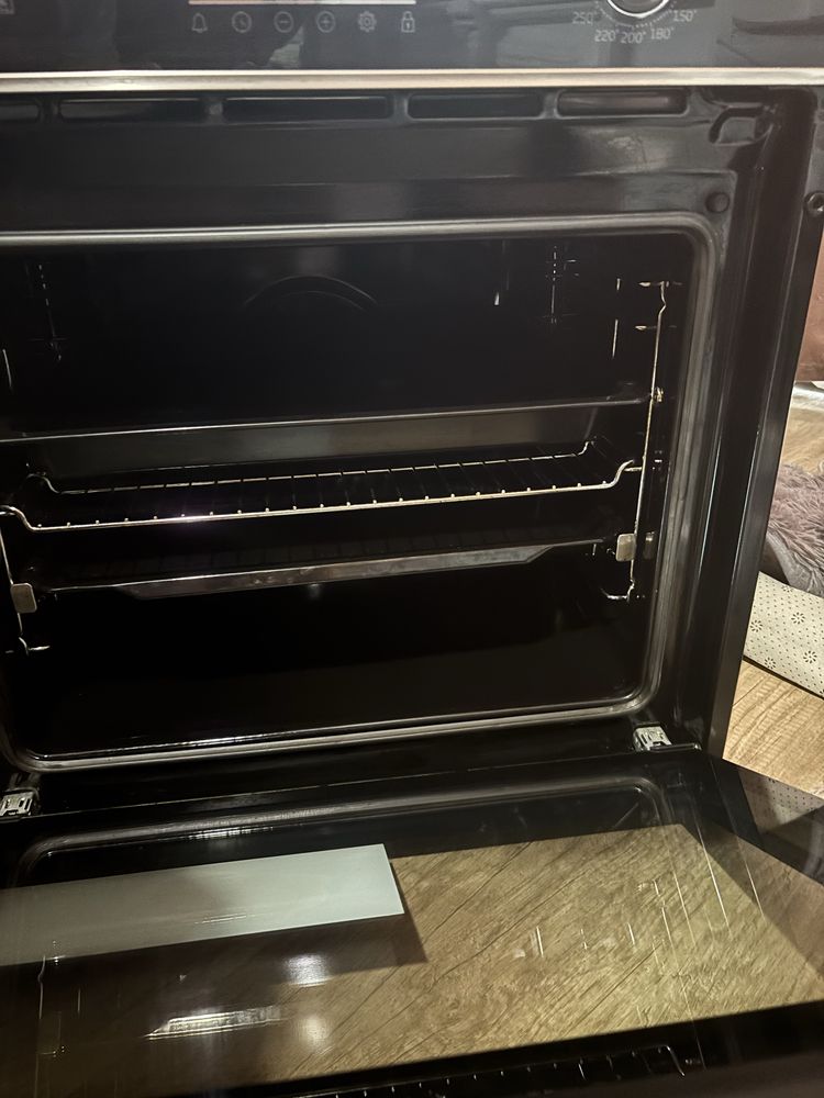 Хладилник + Фурна за вграждане Beko – Отлично състояние