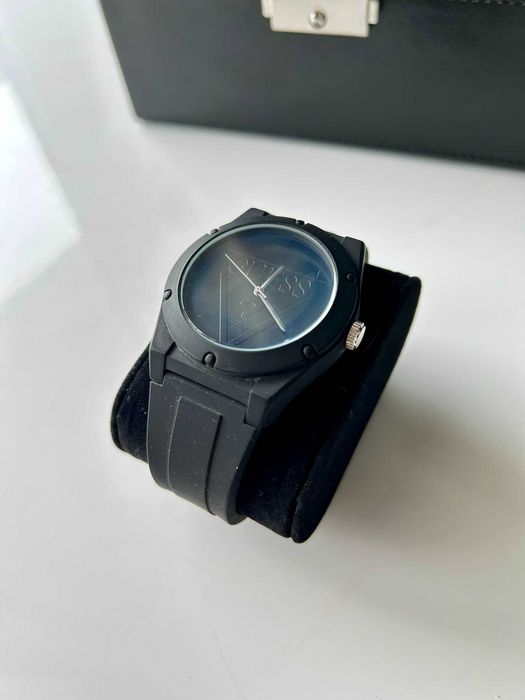 Ceas Guess Retro Pop