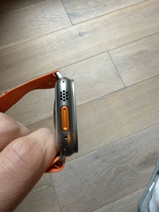 Apple Watch Ultra 1