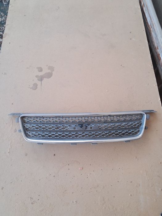 На тоиота 25ка решётка родятор продаётся