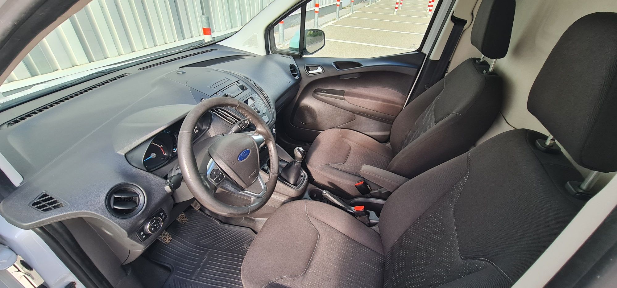 Ford Transit Courier 1.5 diesel 2017