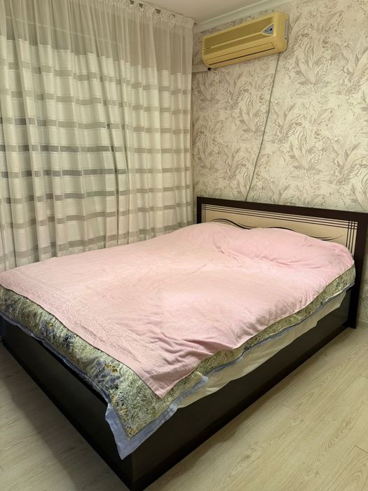 Кровать с подъёмным механизмом