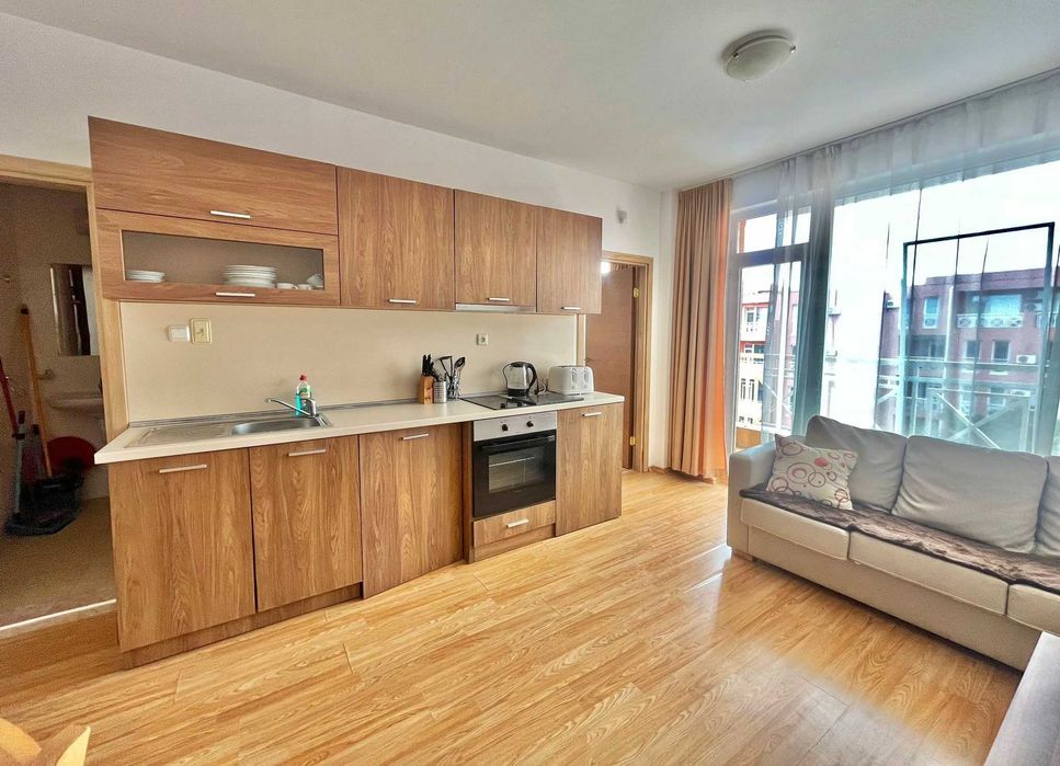 Продава се Двустаен апартамент в к.к. Слънчев бряг - 50 кв.м за 820 €/кв.м - Снимка #2