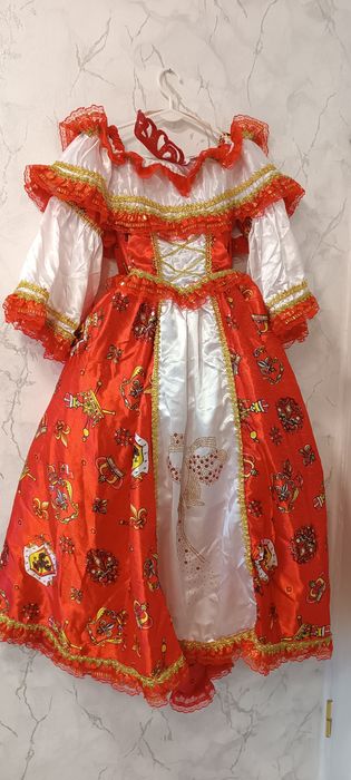 Продам карнавальный костюм