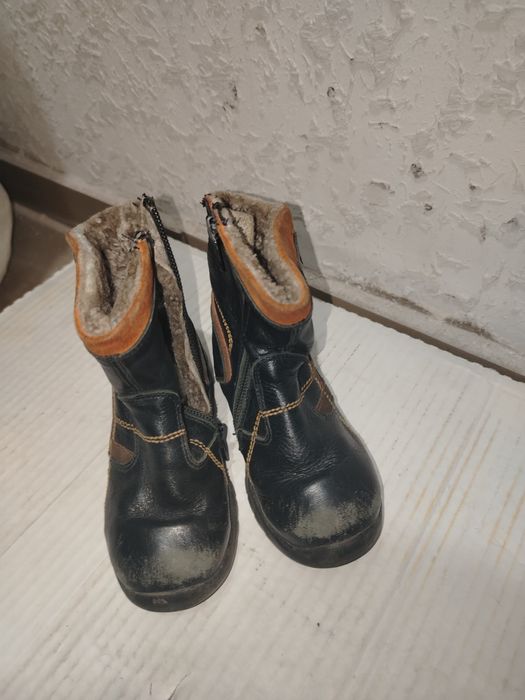 Отдам за шоколадку