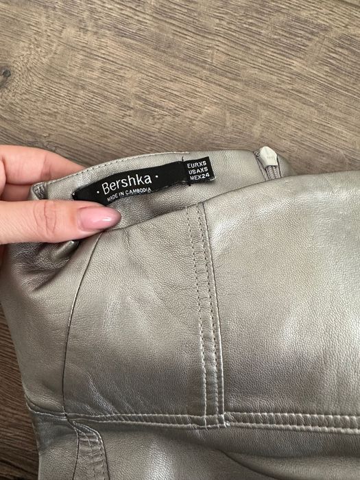 Кожена пола Bershka