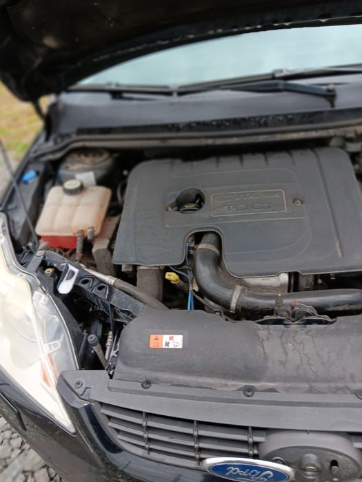 Vindem ford focus