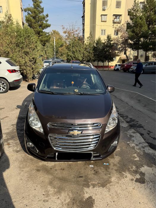 Продаю спарк 2019 автомат последняя позиция с наворотами